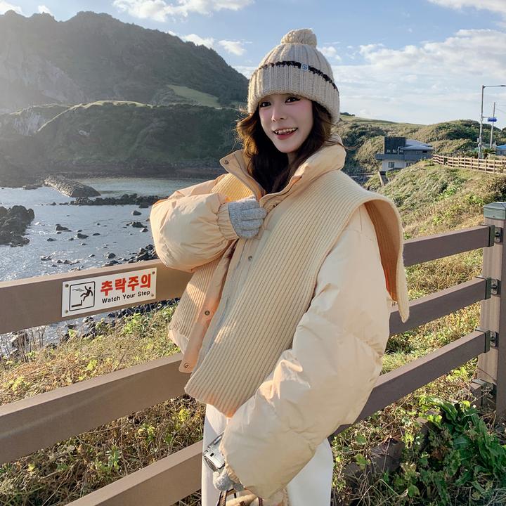 超好看针织披肩黄色短款羽绒服女冬季韩系面包服小个子白鸭绒外套