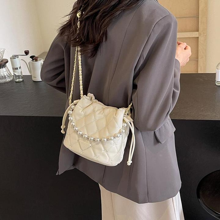 夏天斜挎小包包女式2024新款感菱格链条单肩包通勤百搭水桶包