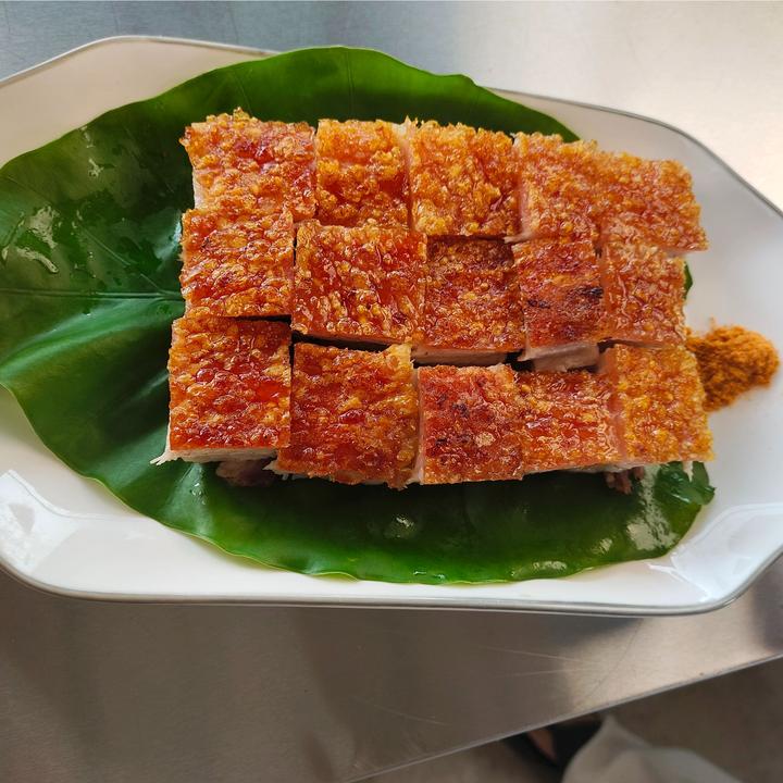 正宗陆川烤猪新鲜顺丰包邮美食买一斤送一斤中秋送礼香脆加热食