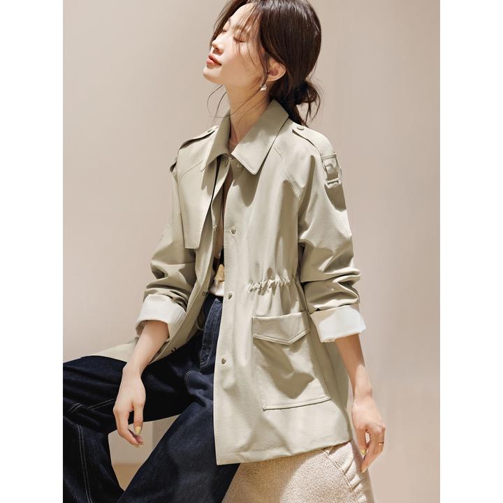 沫晗依美205秋新款女一手长拼接格纹英伦收腰户外感风衣外套C002