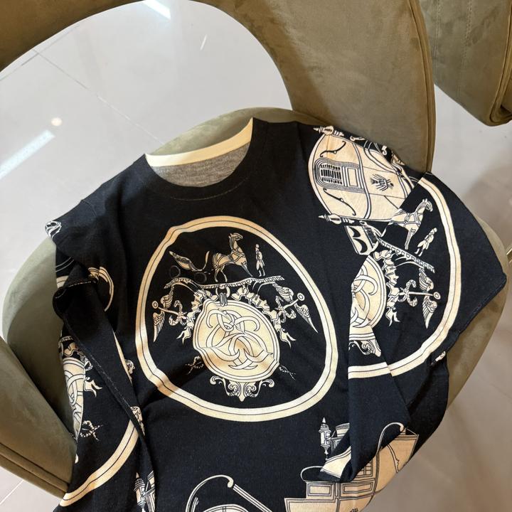 【寶姐专属】长袖圆领圆圈马车黑色羊毛衫印花重工潮流杨子纱120支