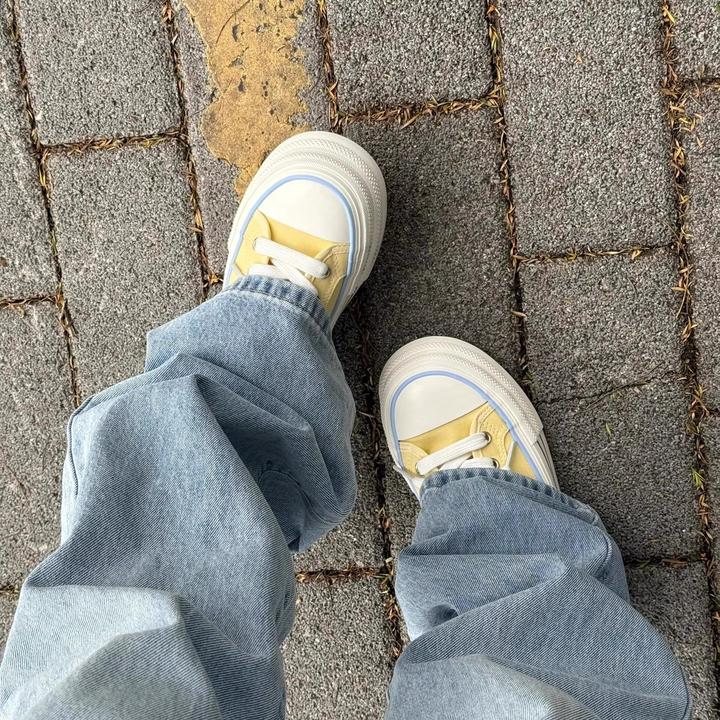 黄色厚底帆布鞋女夏季新款爆款超火板鞋子百搭休闲鞋