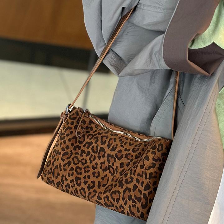 热卖秋冬新款豹纹牛皮马鞍包女高级感真皮单肩斜挎包通勤手提包女