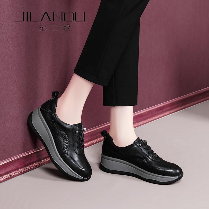 真皮休闲健步鞋女2025春秋新款厚底妈妈旅游单鞋软底德训运动女鞋