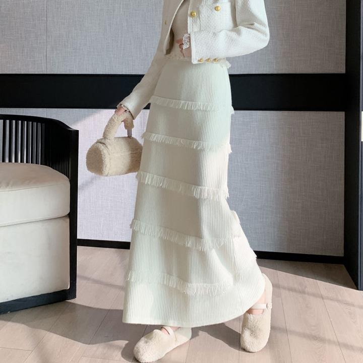 设计感小众针织流苏蛋糕裙女秋冬2024新款百搭毛线长裙直筒半身裙