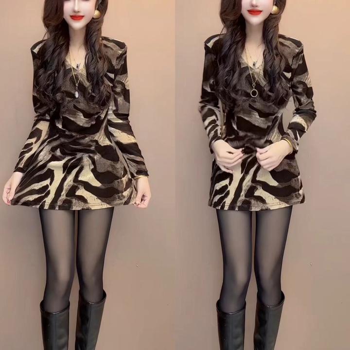 V领洋气性感网红豹纹中长款打底衫