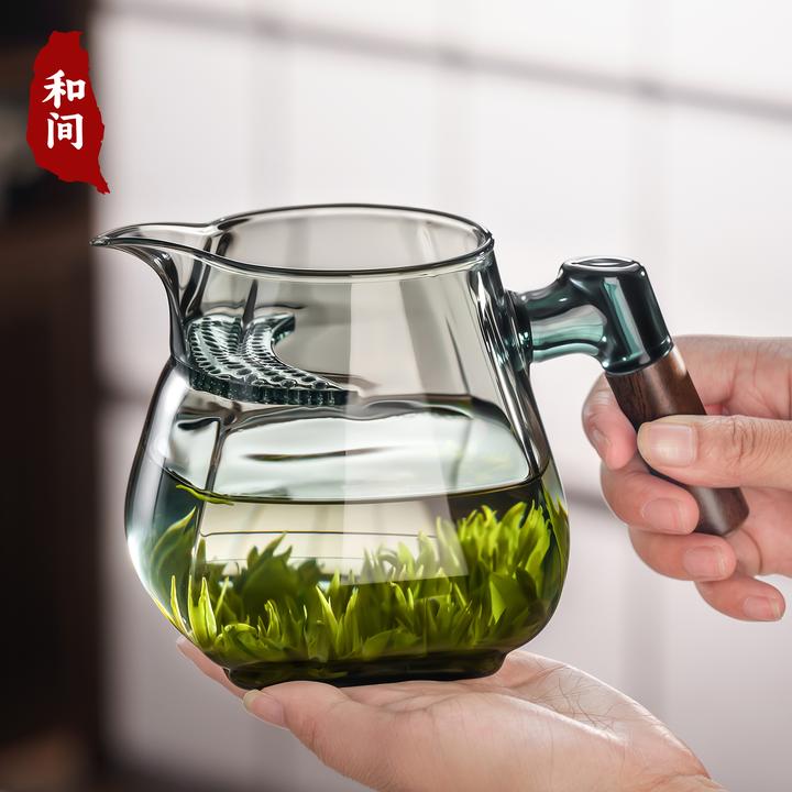 高硼硅耐热玻璃公道杯茶滤网一体高档木把月牙分茶器新型玻璃茶壶
