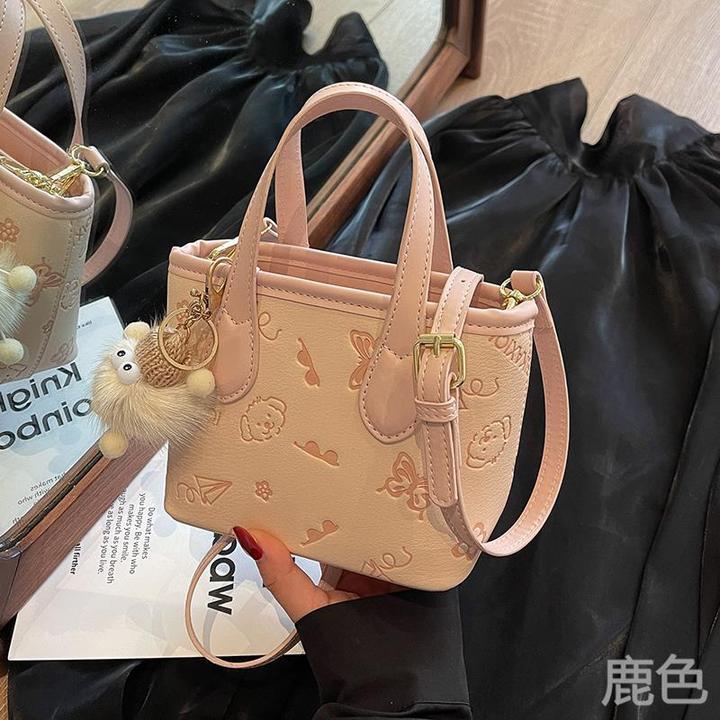 今年流行爆款小包包女春夏2025新款百搭斜挎包韩版手提迷你水桶包