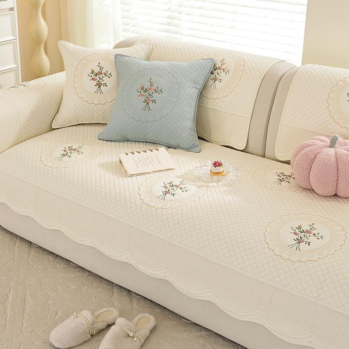 纯棉沙发垫绣花四季通用防滑奶油风皮沙发套罩巾高档直排沙发坐垫