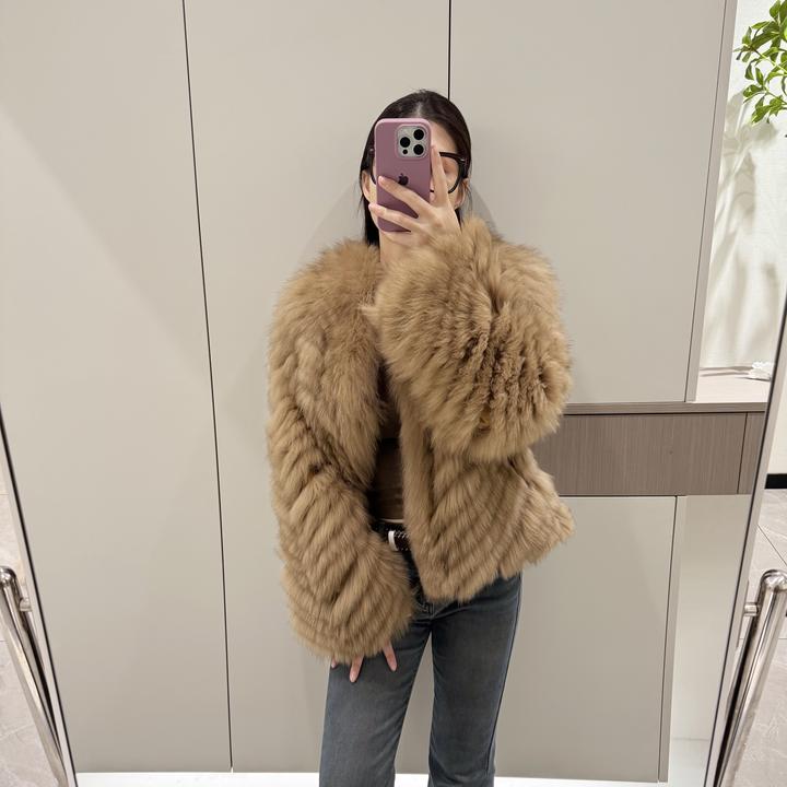 苏su '灵狐千金‘狐狸毛密车车条网红款冬装皮草外套女