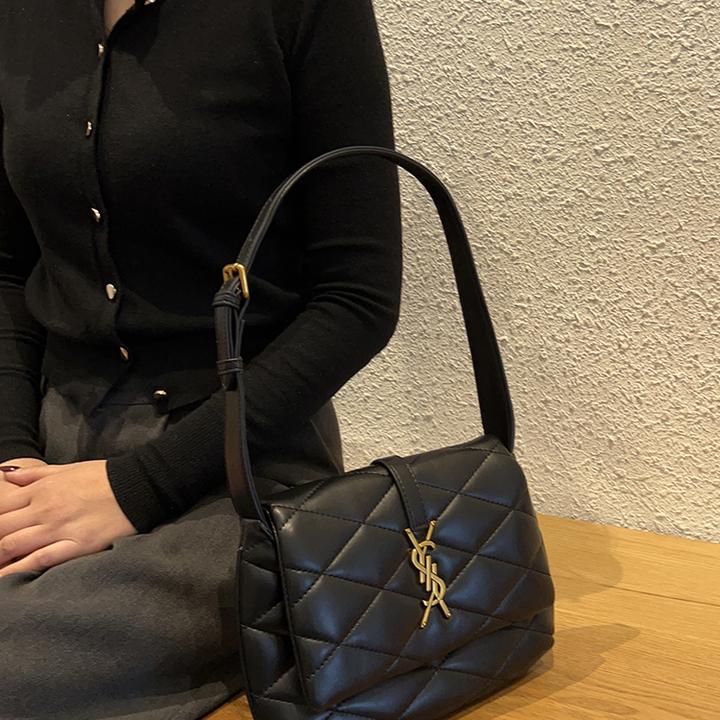 香港2025正品新款奢侈品真皮小香风菱格包链条云朵包单肩斜挎包