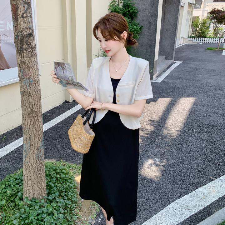 白色西装吊带连衣裙套装女夏季新款通勤时尚气质感显瘦两件套裙子