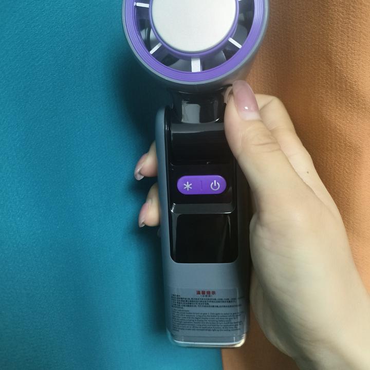 199档调速折叠高速手持风扇