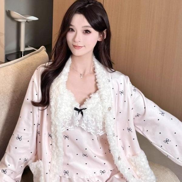 2025秋冬睡衣女海岛绒甜美三件套加厚保暖长袖家居服套装可外穿