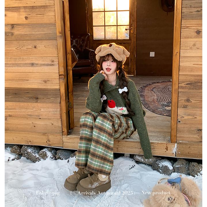 抹茶生巧 织物猪原创 圣诞穿搭绿色小狗贴布毛衣女冬慵懒感针织衫