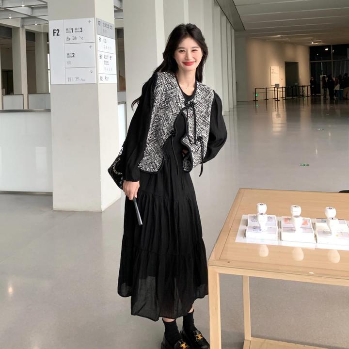复古国风马甲黑色连衣裙两件套女2024春秋新款高级感轻熟风套装裙