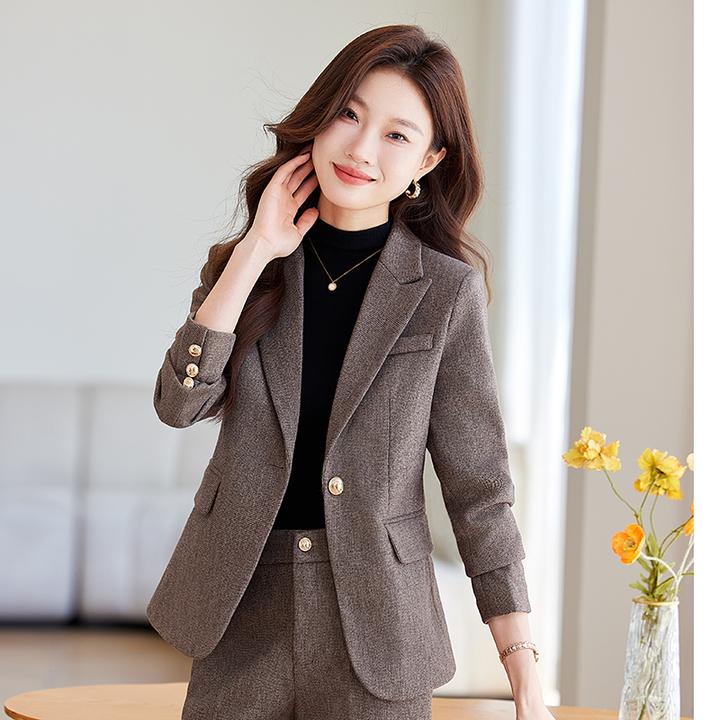 毛呢西装套装女冬季2025新款高级感职业正装气质加厚保暖西服外套