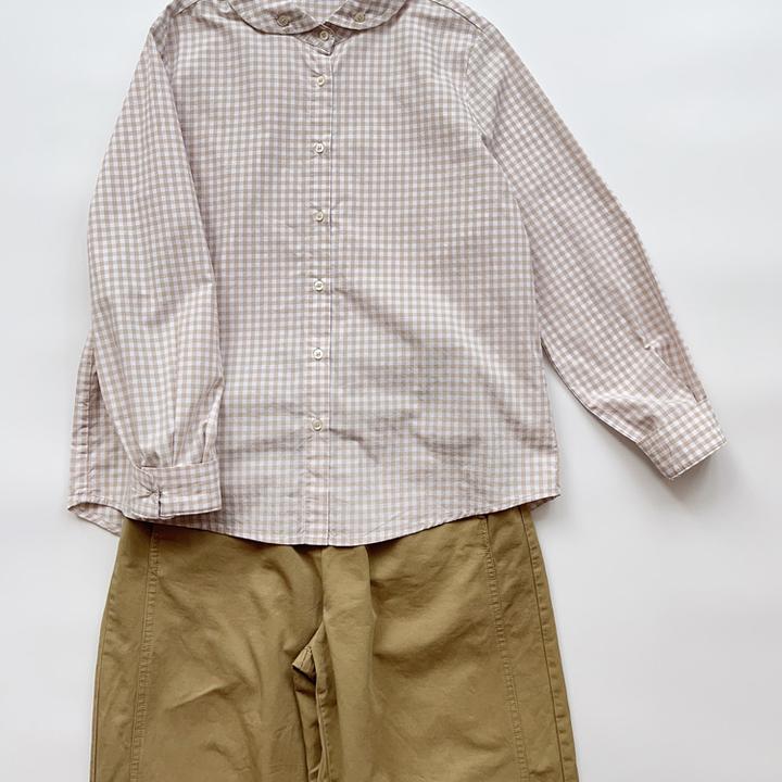 巨百搭好品质天然棉麻格纹衬衣上衣女设计娃娃领格子单排多扣衬衫