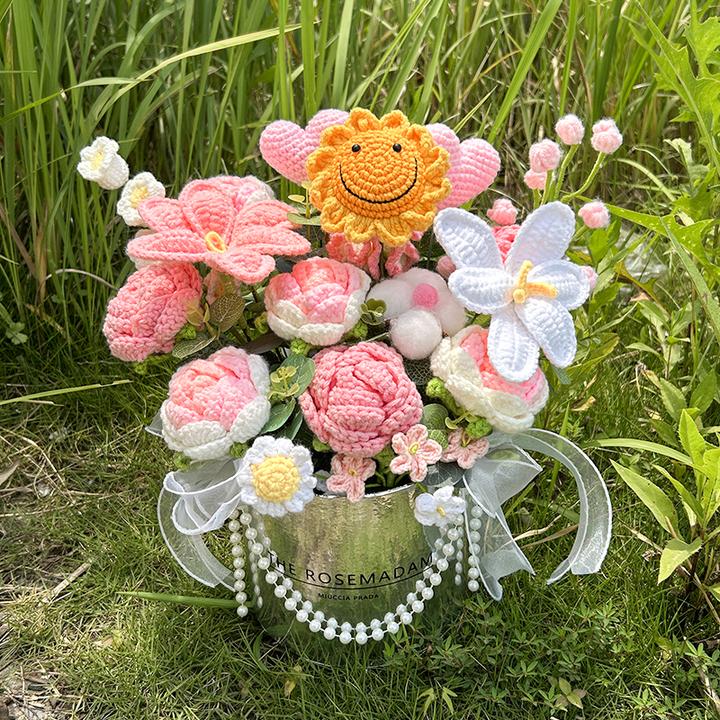 创意手工针织毛线仿真花玫瑰郁金香混搭抱抱桶送老师朋友闺蜜礼物