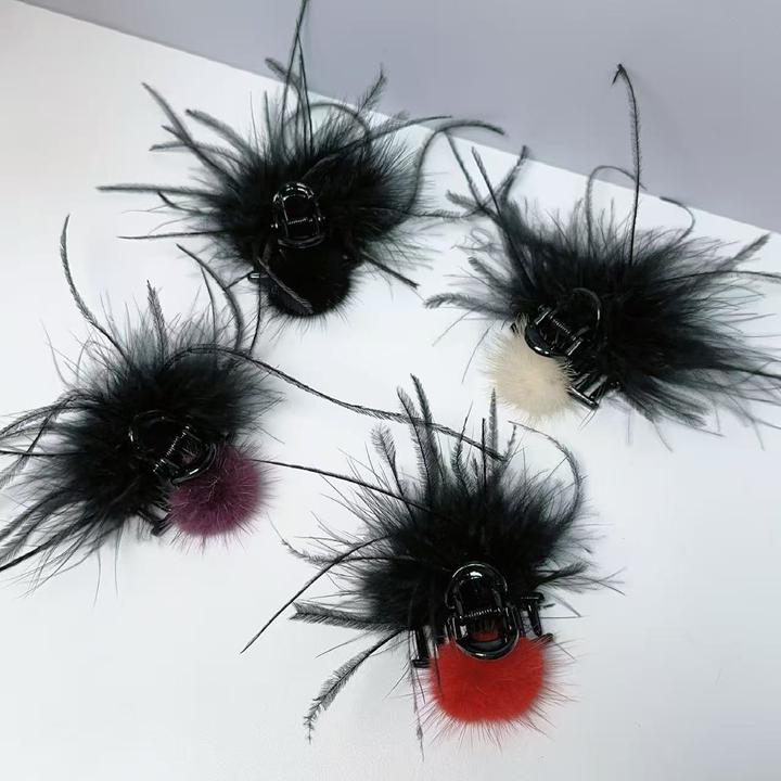 2025中国红新款水貂毛4cm迷你小抓夹马年福气少女风公主头毛毛夹