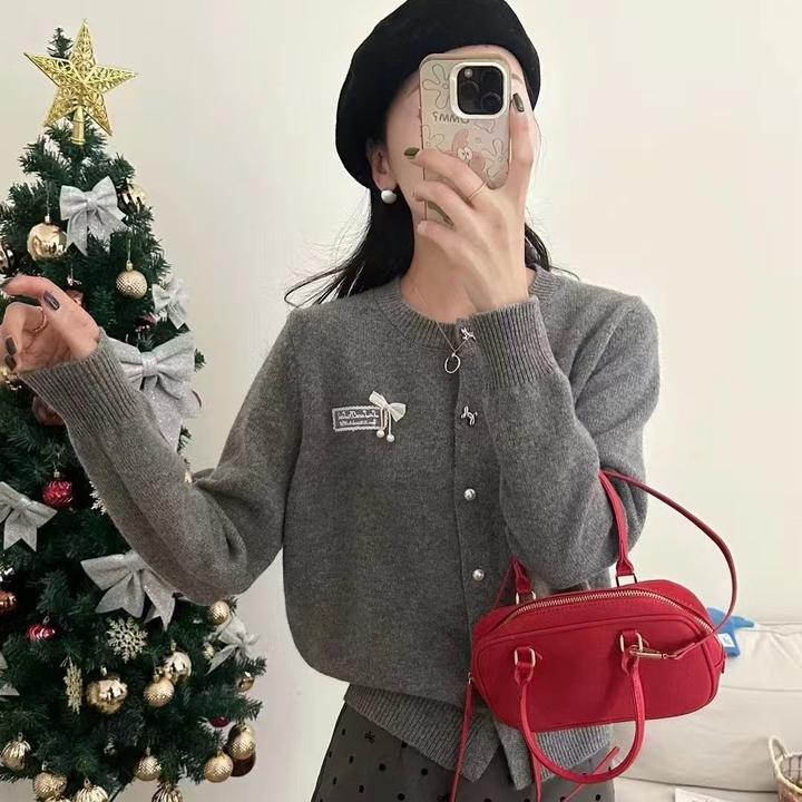 大码女装秋冬新款温柔风百搭蝴蝶结设计针织毛衣开衫长袖上衣3414