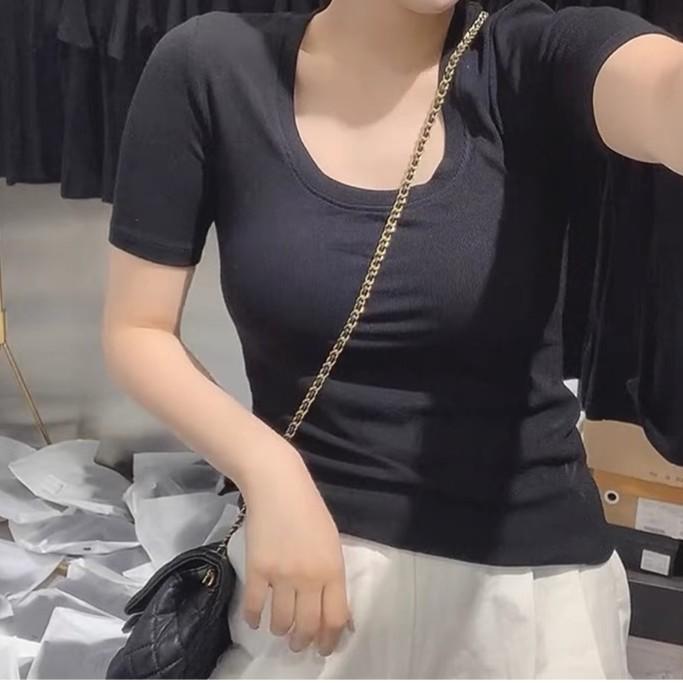 2025新款u领正肩短袖t恤女夏纯欲微胖修身显瘦遮肉百搭九色上衣