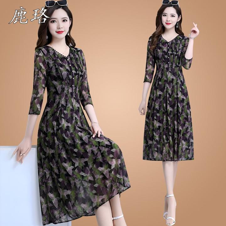 春夏时尚V领台湾纱高档连衣裙弹力收腰40-50岁碎花裙子2025新款潮