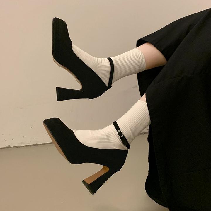 尖头一字式扣带中跟单鞋粗跟橡胶方头超细纤维低帮浅口绒面鞋细跟