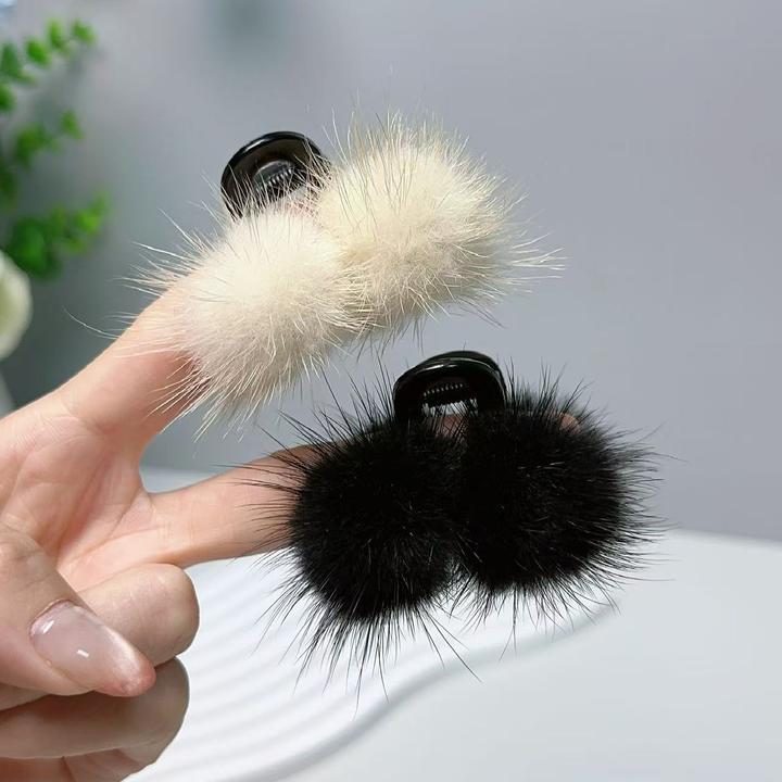 2025马年新款水貂毛抓夹少女风发夹公主头刘海夹头饰毛球侧边夹子