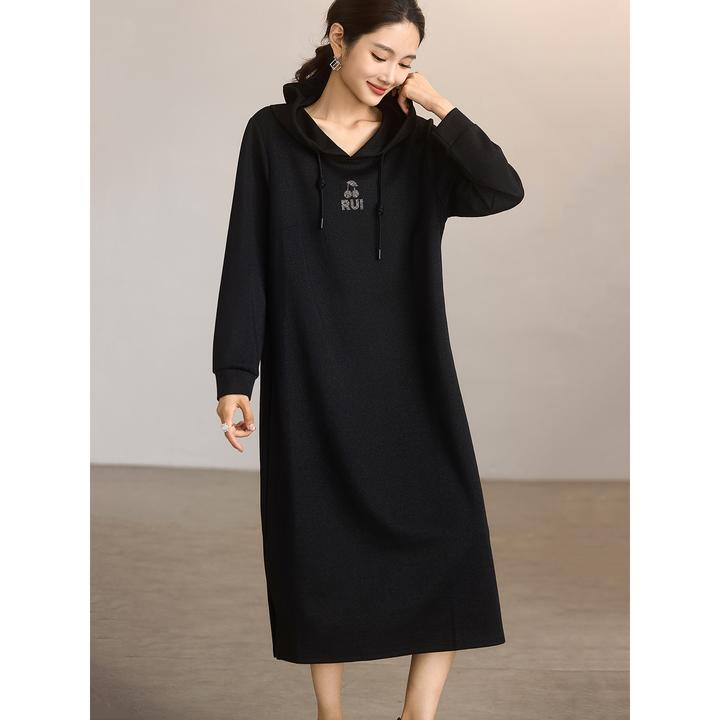 度卡奴休闲连帽黑色连衣裙女秋季2025新款时尚洋气减龄宽松卫衣裙