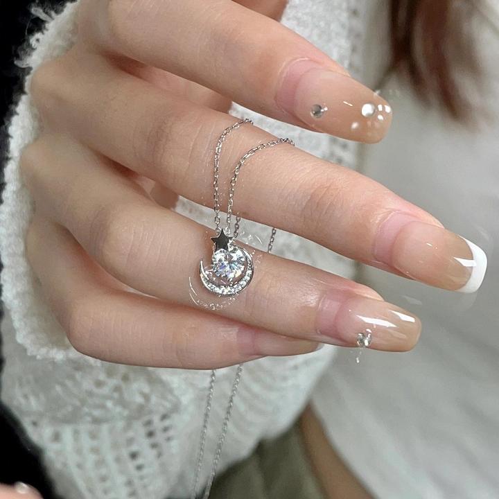合金项链 锆石星月项链女轻奢小众心动高级感时尚百搭秋冬锁骨链