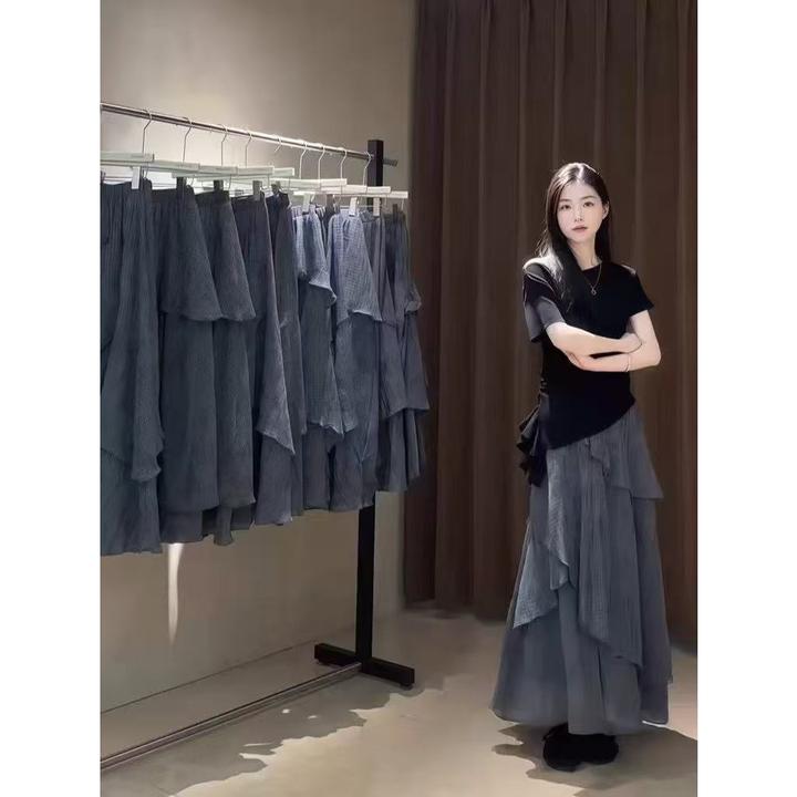 新款时尚清冷松弛感淑女不规则上衣+松紧腰格子连衣裙套装