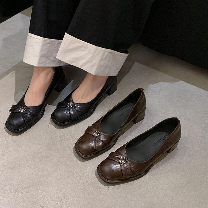 安羽【跟高5厘米】百搭真皮软底复古春季粗跟平底浅口春秋圆头单鞋