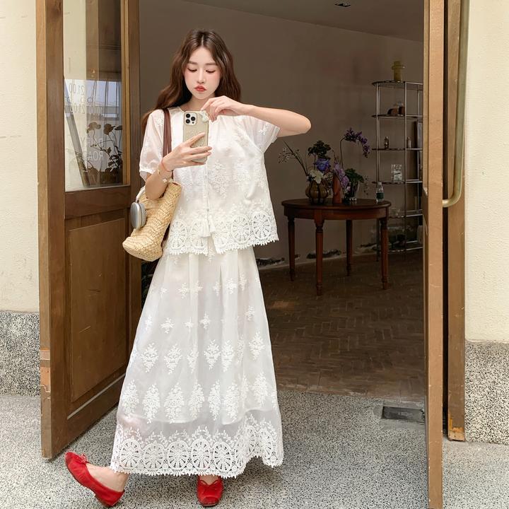 今年流行女装爆款高级感巨好看大方得体穿搭一整套蕾丝休闲短袖