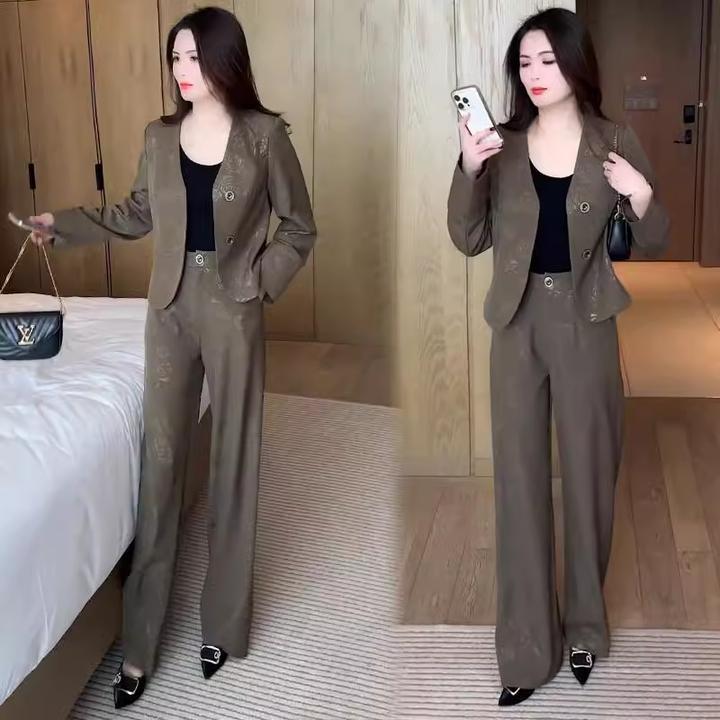 时尚套装女2025春季新款时髦洋气小个子短外套阔腿裤气质两件套潮