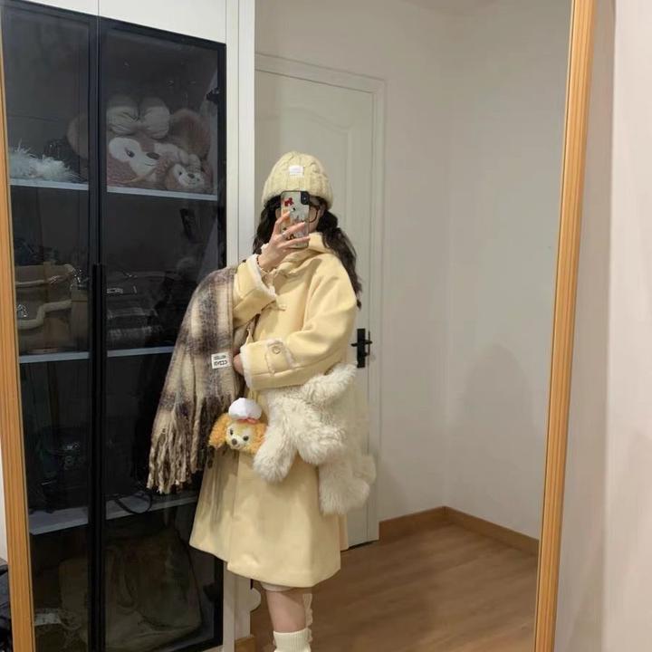 奶黄色泡芙牛角扣中长款加绒加厚连帽毛呢大衣小个子秋冬外套秋冬