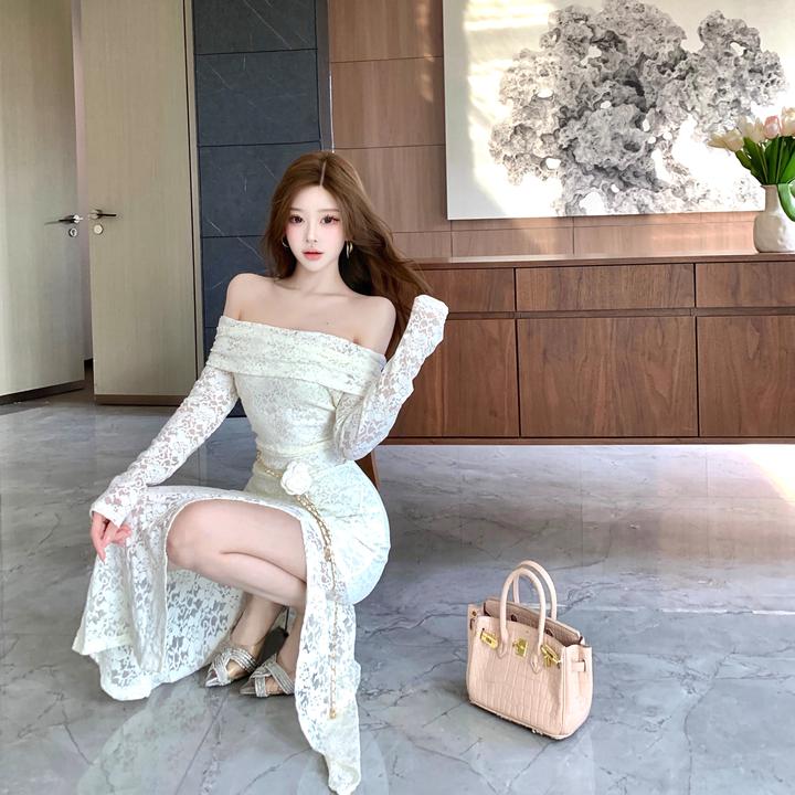 小性感露肩一字肩连衣裙修身显瘦高级感开叉内搭长裙送腰带蕾丝
