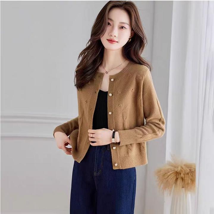 职业阿玛诗官方2025秋冬季新款时尚气质复古圆领针织开衫外套女