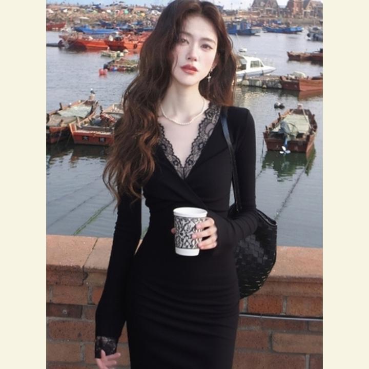 裙子秋冬款感御姐长裙名媛气质女神范轻奢高级感黑色针织连衣裙女