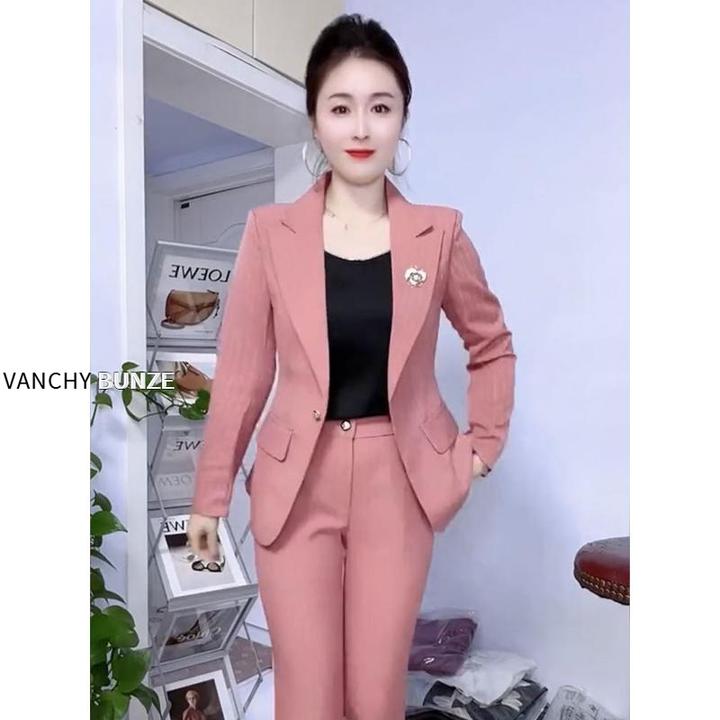 BUNZE 高级温柔职业西服套装女春季新款气质条纹西装外套微喇裤两