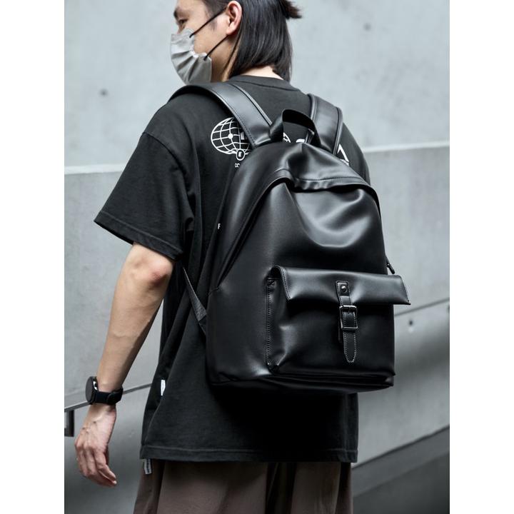 新款背包男士双肩包潮流学生书包休闲商旅出行皮质背包电脑包男包