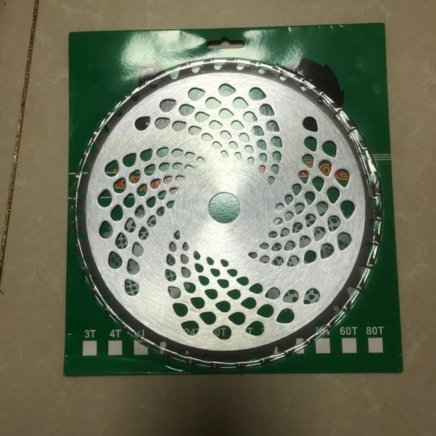加厚合金带齿圆形割草机刀片园林除草收割通用配件