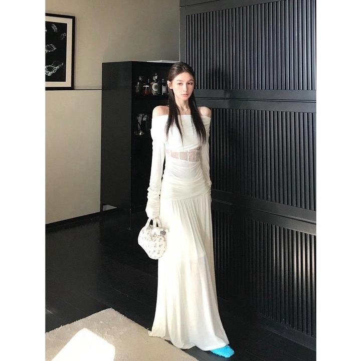 设计感一字肩镂空蕾丝褶皱长袖打底衫+半身裙韩系纯欲显瘦套装