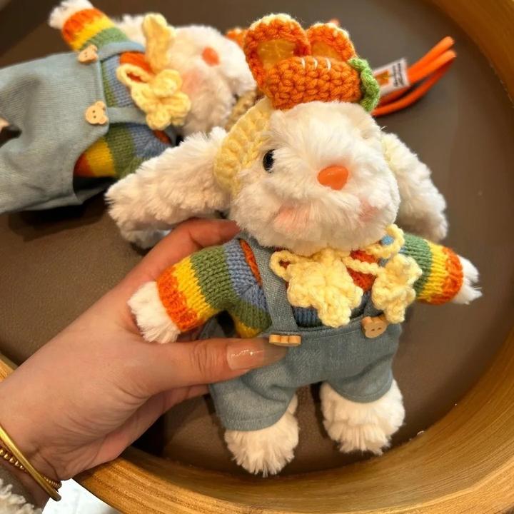 胡萝卜毛绒兔子汽车摆件2024新款车内饰品创意装饰用品车载中控台