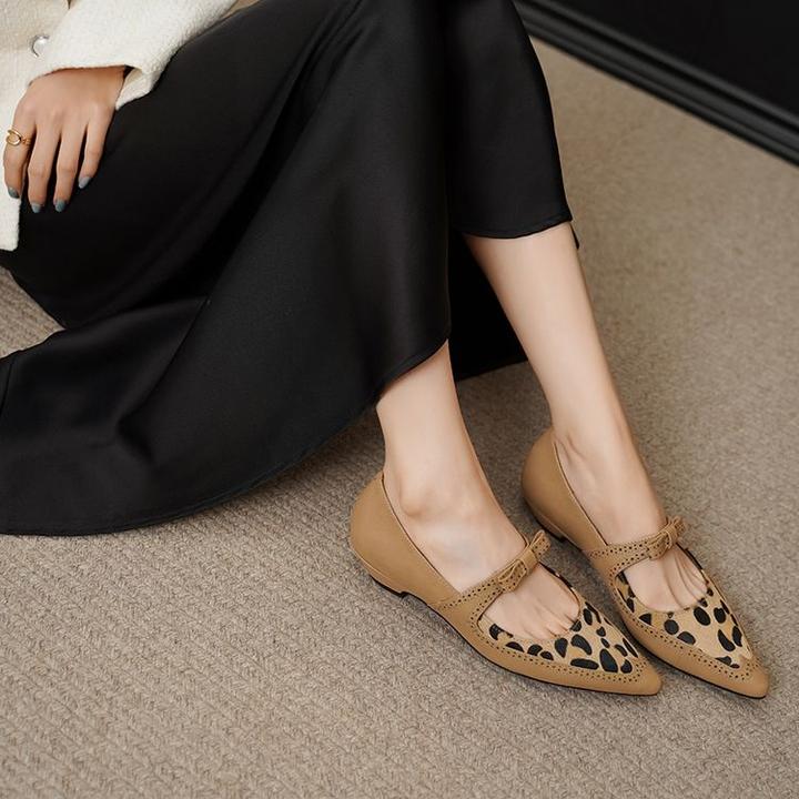 feilunna/妃伦娜【2.5CM】34-39码牛皮+马毛软底浅口尖头低跟单鞋女