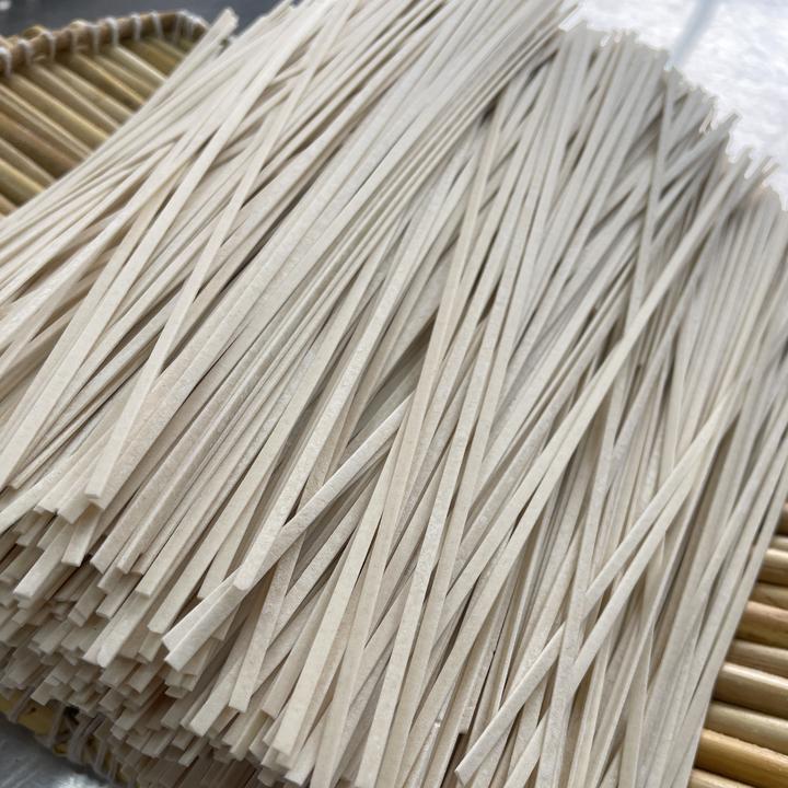 干面条 石磨面粉 手工自然晾干 面香味浓郁 小麦原色