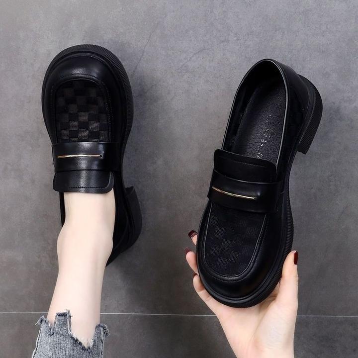 5乐福鞋2025年新款妈妈鞋真软皮单鞋平底小皮鞋英伦女鞋
