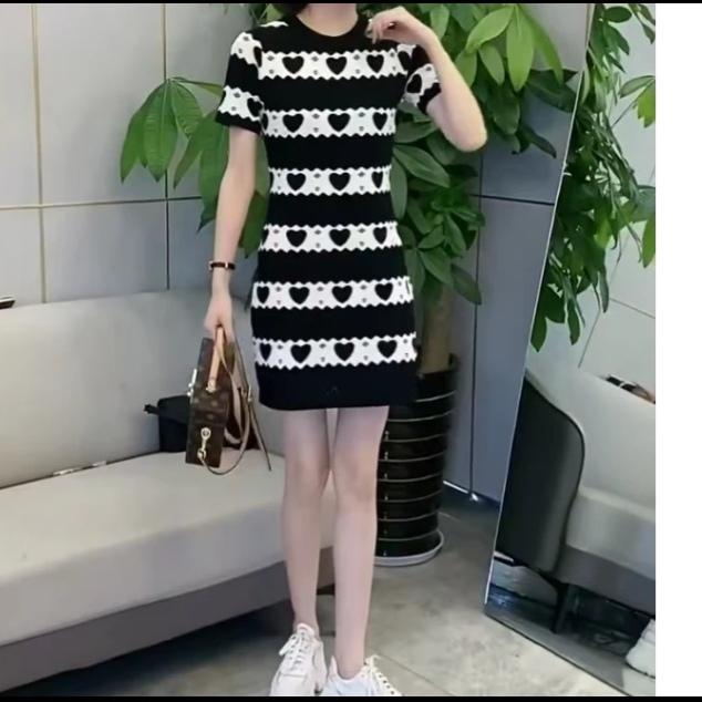 新款时尚洋气百搭精品女装S1362