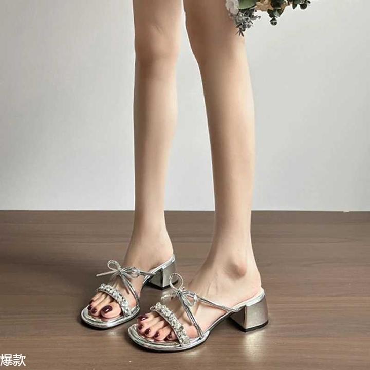 绝美配裙子银色凉鞋女2025新款夏季蝴蝶结法式凉拖鞋外穿粗高跟鞋
