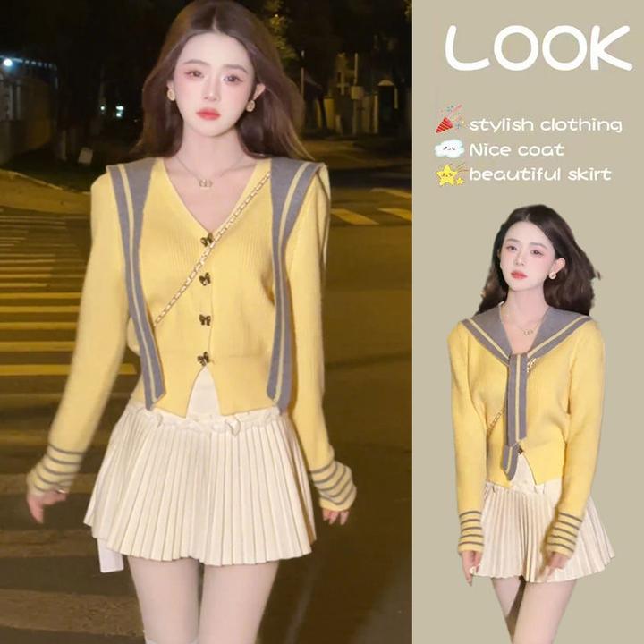 秋季温柔系穿搭女2024新款韩系减龄海军领针织衫高腰百褶裙两件套